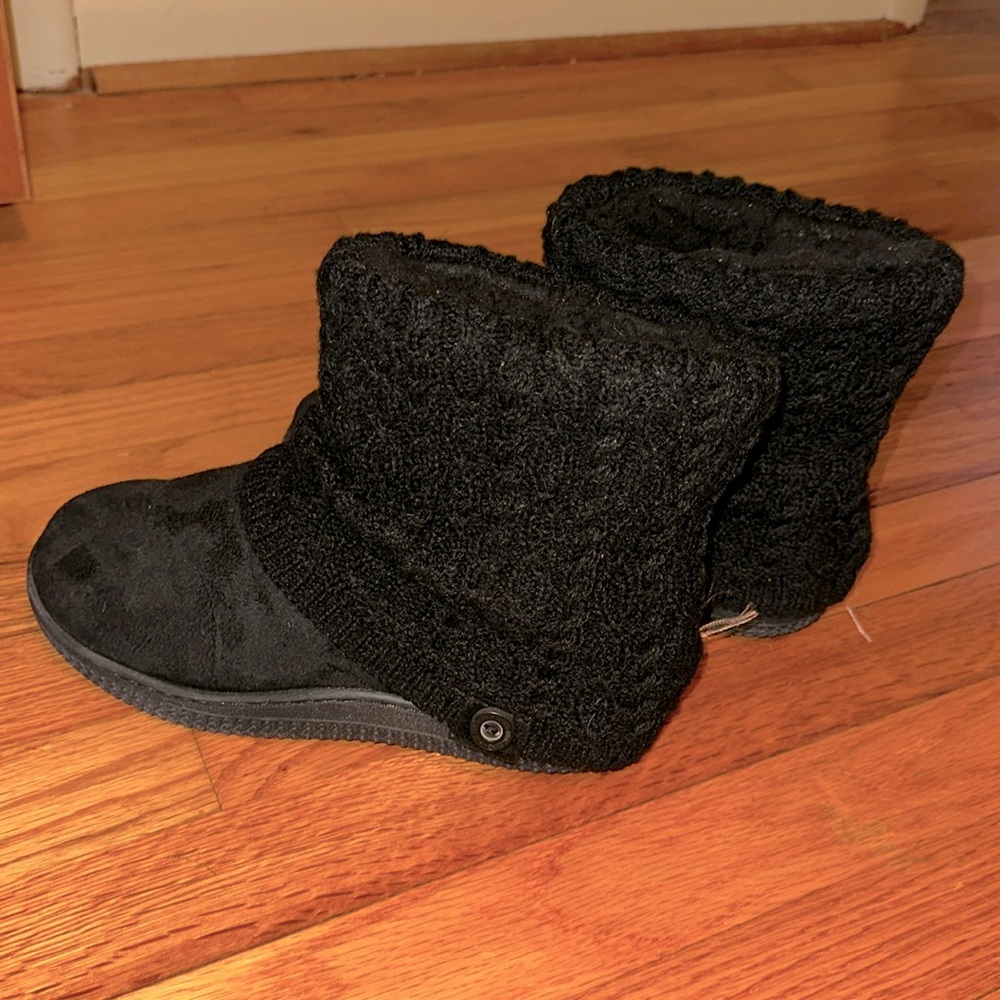 Black boots